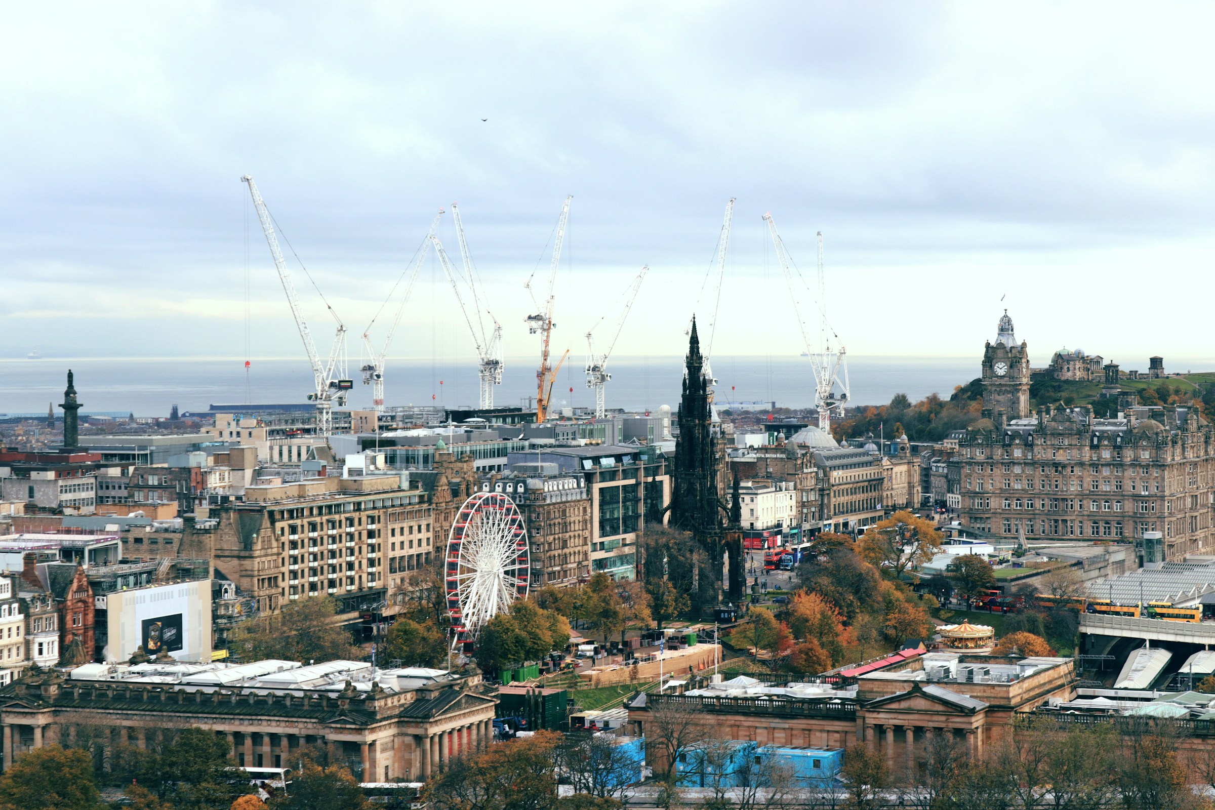 Edinburgh tourists to pay a lodging tax from 2026