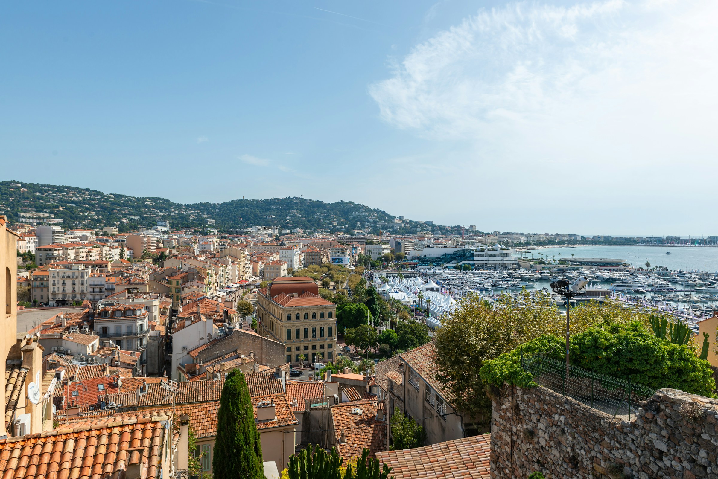 Cannes to limit cruise ship arrivals from 2026