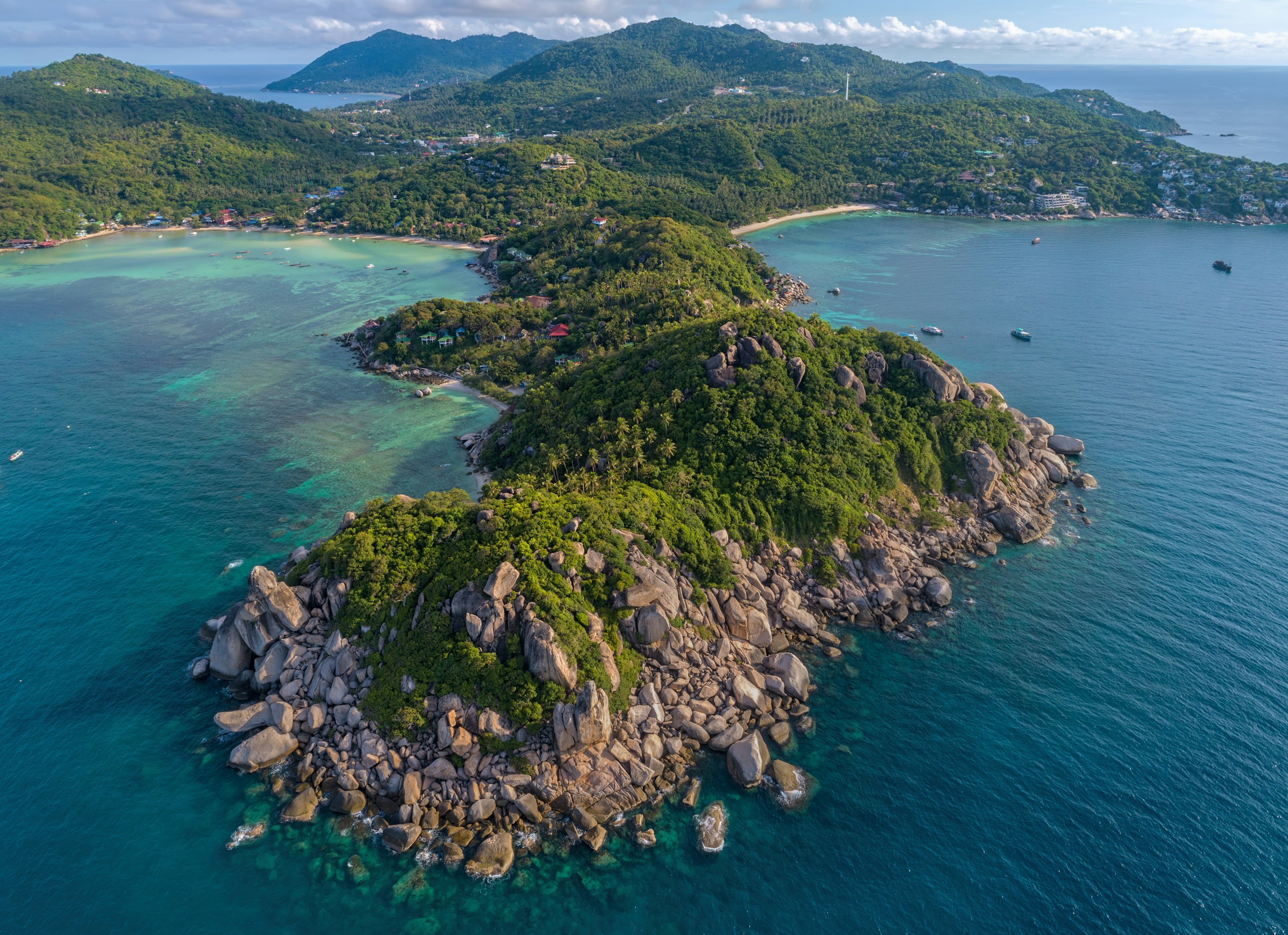 Thailand may cut visa-free stay to 30 days and introduce mandatory tourist insurance
